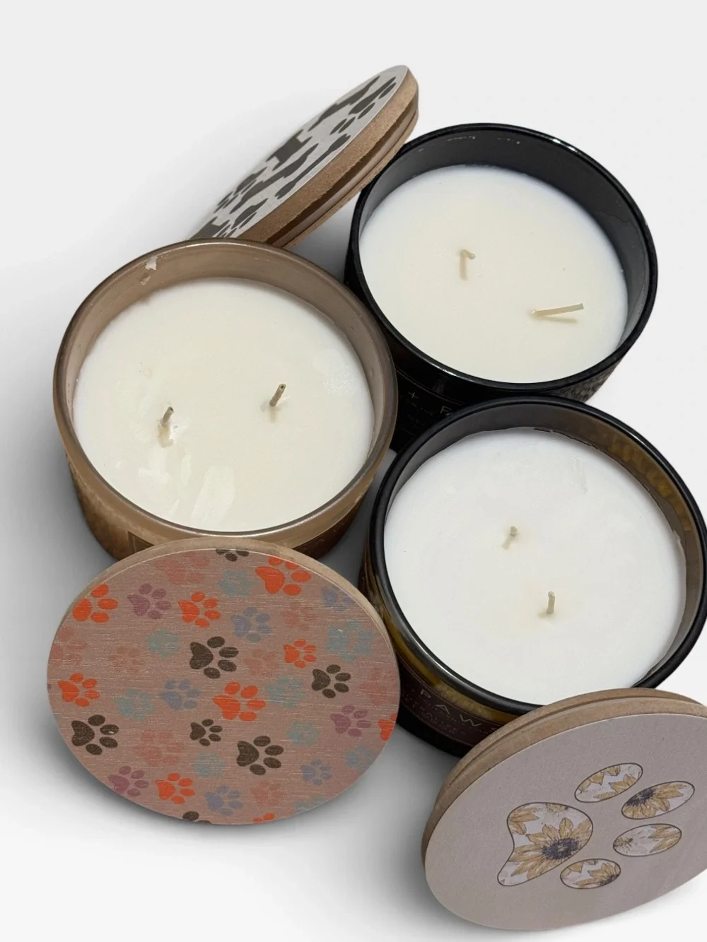 SAND + PAWS Two Wick Odor Neutralizing Scented Candle 12 Oz $28 Retail NEW